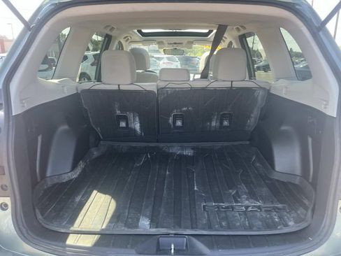 Used 2018 Subaru Forester 2.5i Premium AWD/4WD image 12