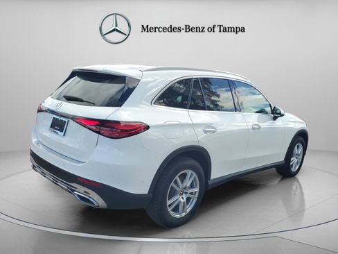 Certified 2025 Mercedes-Benz GLC 300 image 3