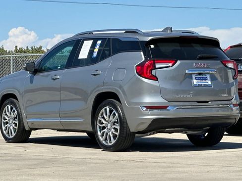 Used 2024 GMC Terrain Denali w/ Denali Premium Package AWD/4WD image 5