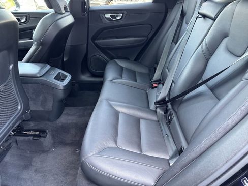 Used 2023 Volvo XC60 B5 Plus AWD/4WD image 24