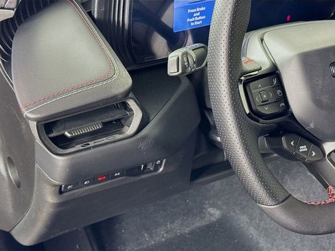 Used 2025 Dodge Charger R/T w/ Quick Order Package 25M R/T image 11