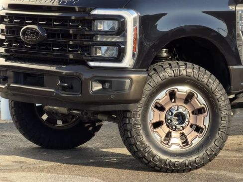 Used 2024 Ford F250 King Ranch w/ FX4 Off-Road Package AWD/4WD image 9