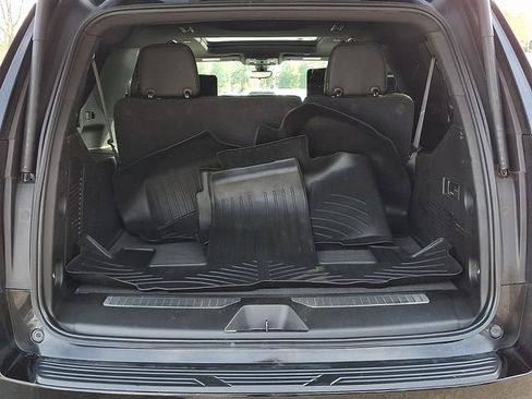 Used 2021 Chevrolet Suburban High Country w/ Premium Package image 38