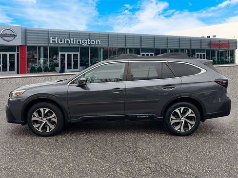 Used 2021 Subaru Outback Limited image 5