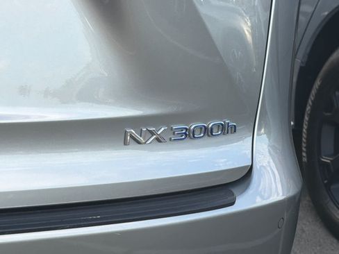 Used 2018 Lexus NX 300h AWD w/ Premium Package image 7