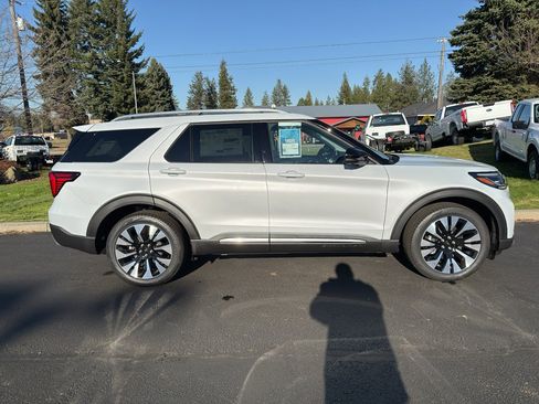 New 2026 Ford Explorer Platinum w/ LUX Leather Package image 3