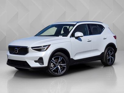 Certified 2025 Volvo XC40 B5 Core