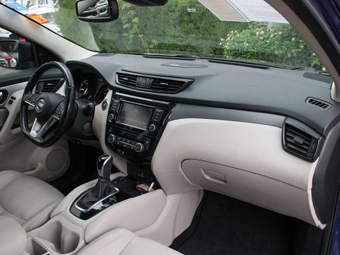 Used 2020 Nissan Rogue Sport SL w/ Premium Package image 38