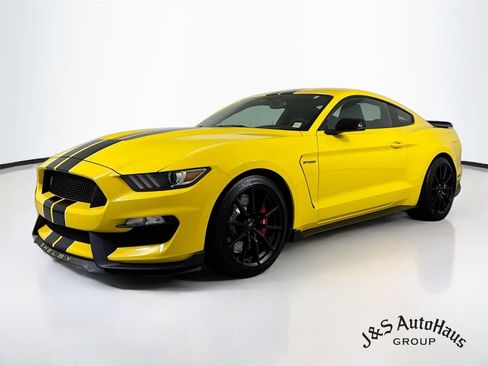Used 2018 Ford Mustang Shelby GT350 w/ Electronics Package RWD image 3