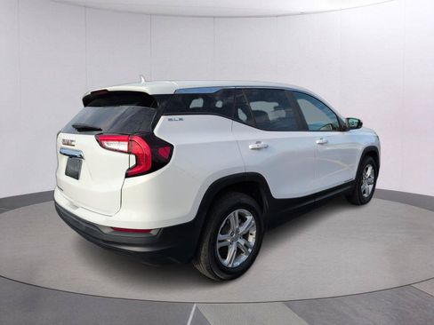 Used 2024 GMC Terrain SLE FWD image 7