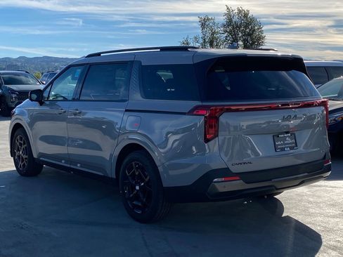 New 2026 Kia Carnival SX image 6