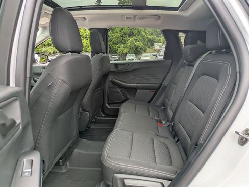 Used 2025 Ford Escape Active AWD/4WD image 30