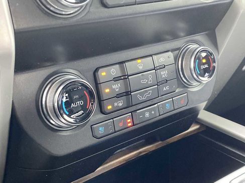 Used 2020 Ford F150 Lariat w/ Equipment Group 502A Luxury image 26