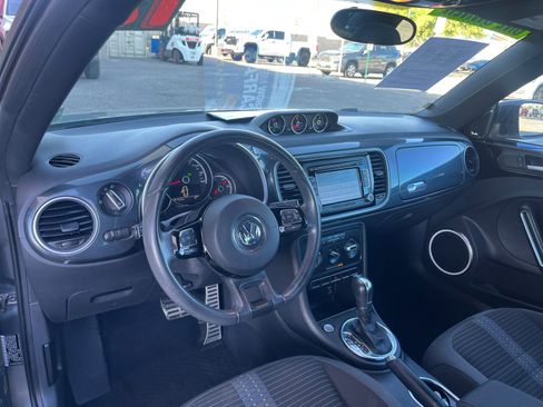 Used 2013 Volkswagen Beetle 2.0T image 20