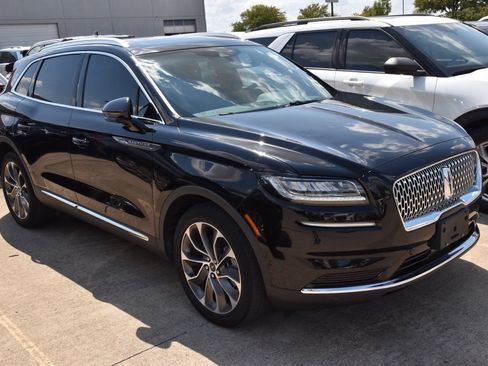 Used 2022 Lincoln Nautilus Reserve w/ Equipment Group 201A FWD image 4
