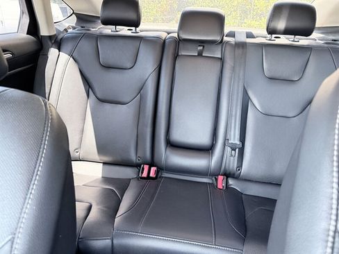 Used 2019 Ford Fusion Titanium FWD image 12