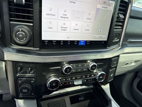 Used 2024 Ford F250 Limited image 28