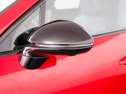 Certified 2025 Porsche Cayenne Coupe image 26