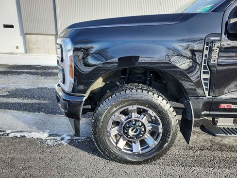 Used 2024 Ford F350 Lariat w/ Sport Appearance Package image 10