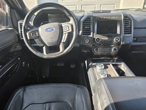Used 2018 Ford Expedition Limited w/ Equipment Group 302A image 7