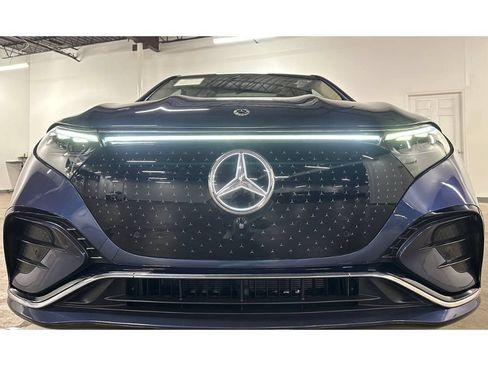 Used 2023 Mercedes-Benz EQS 580 4MATIC SUV image 4