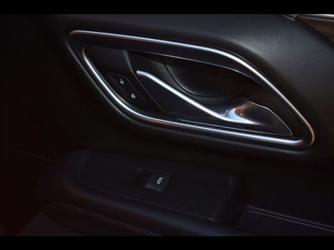 Used 2021 Chevrolet Tahoe LT image 37