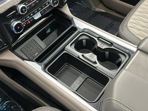 Used 2026 Ford F450 Platinum w/ Platinum Plus Package image 26