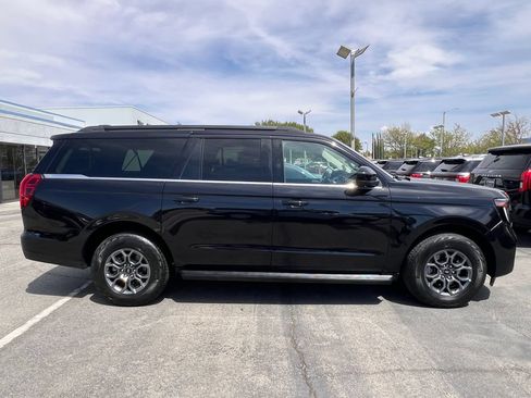 Used 2025 Ford Expedition Max Active AWD/4WD image 9