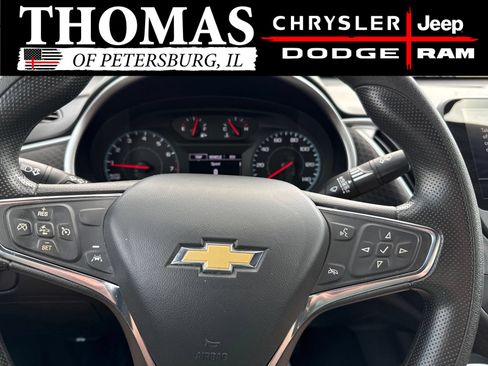 Used 2023 Chevrolet Malibu LT FWD image 13