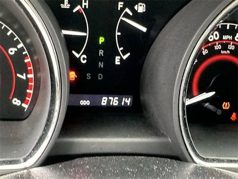 Used 2012 Toyota Highlander Limited image 9