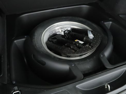 Used 2020 Jeep Grand Cherokee Limited AWD/4WD image 19