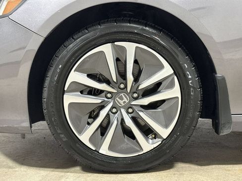Used 2019 Honda Accord EX image 27