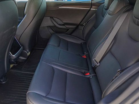 Used 2022 Tesla Model S image 28