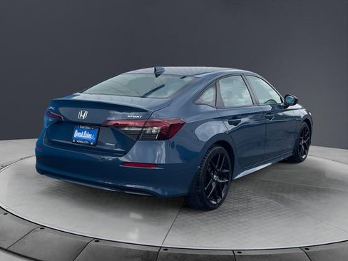 Certified 2025 Honda Civic Sport image 5