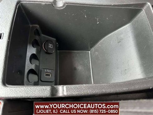 Used 2019 Jeep Cherokee Latitude w/ Popular Appearance Group image 30