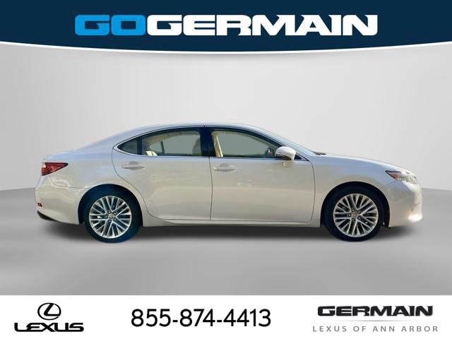 Used 2015 Lexus ES 350 w/ Ultra Luxury Package FWD image 9