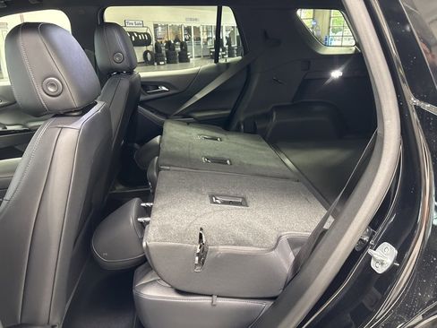 New 2026 Chevrolet Equinox LT w/ Convenience Package II image 38
