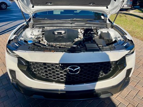 Used 2025 MAZDA CX-50 AWD 2.5 S w/ Premium Package image 18