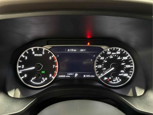 Used 2023 Nissan Rogue S image 16