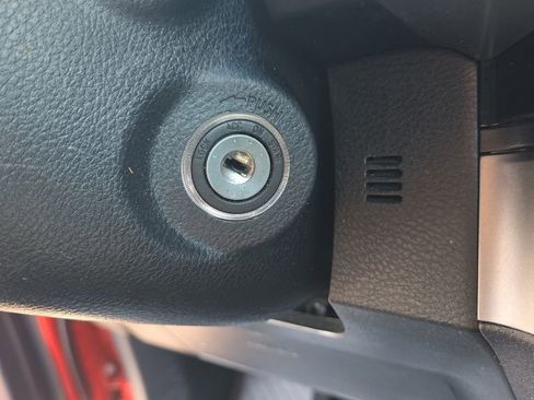 Used 2018 Toyota Tacoma SR5 image 26