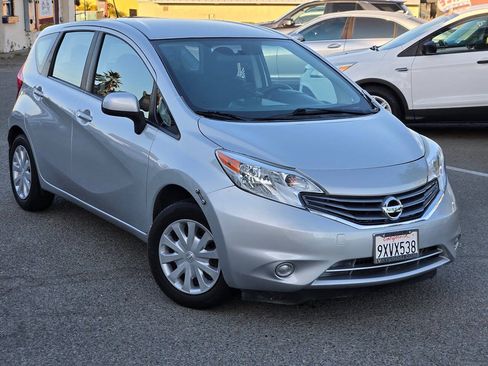 Used 2014 Nissan Versa Note SV w/ Convenience Package FWD image 4