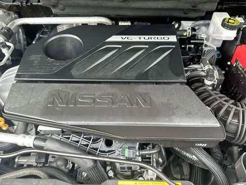 Used 2025 Nissan Rogue SV FWD image 12