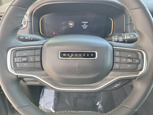 Used 2024 Jeep Wagoneer Series II w/ Flexible Seating Group RWD image 30
