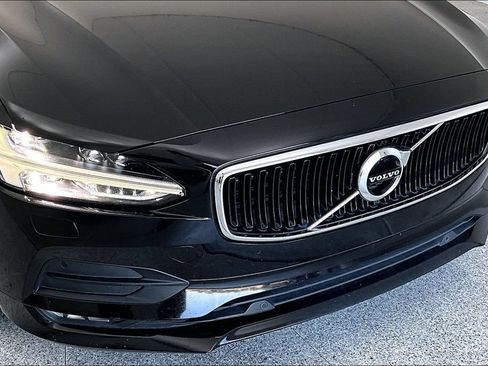 Used 2017 Volvo S90 T5 Momentum w/ Convenience Package FWD image 38