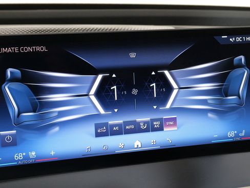 Used 2024 BMW iX xDrive50 w/ Premium Package image 54