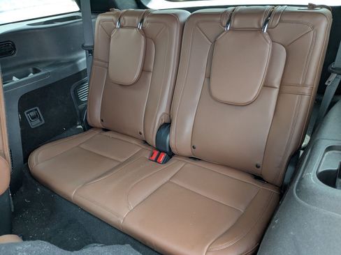 Used 2023 Lincoln Aviator Reserve w/ Equipment Group 201A image 23