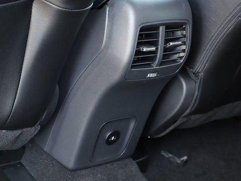 Used 2025 Ford Escape SE w/ PHEV Premium Package FWD image 21
