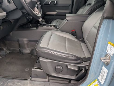 Used 2023 Ford Bronco Everglades image 13