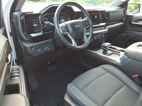 Used 2022 Chevrolet Silverado 1500 RST w/ Convenience Package II AWD/4WD image 21