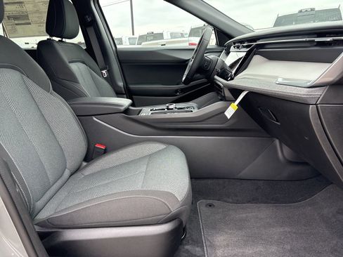 New 2026 Jeep Cherokee Laredo AWD/4WD image 17